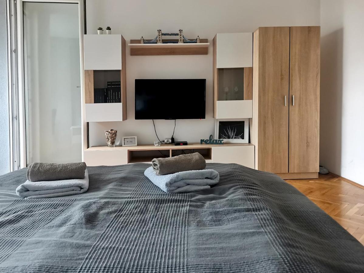 Center Apartment Iva 노비사드 외부 사진