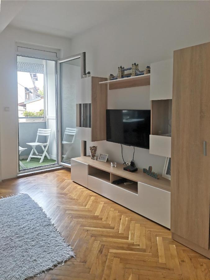 Center Apartment Iva 노비사드 외부 사진